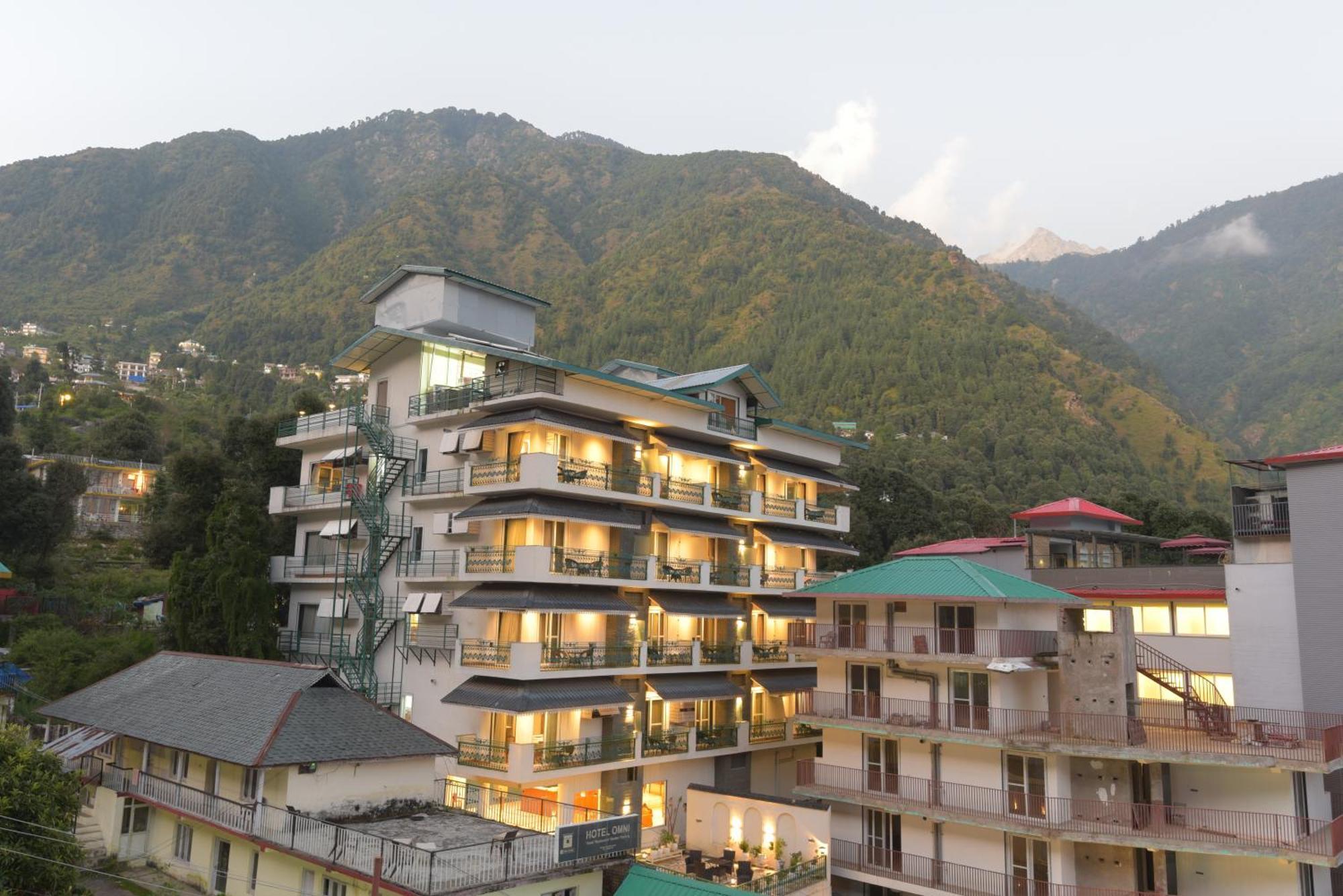 Quality Inn By Lawrence Hotels ダラムシャーラー エクステリア 写真