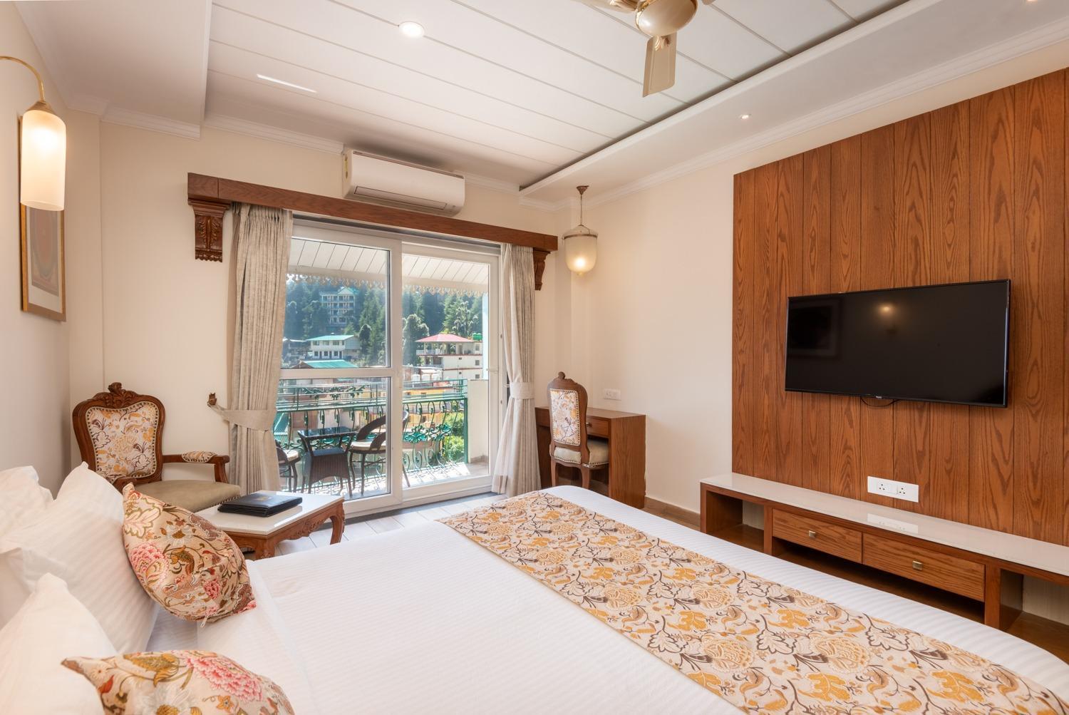 Quality Inn By Lawrence Hotels ダラムシャーラー エクステリア 写真