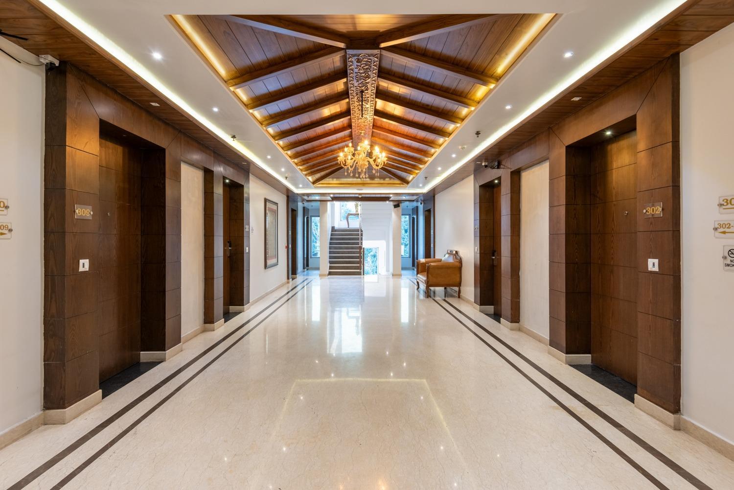 Quality Inn By Lawrence Hotels ダラムシャーラー エクステリア 写真